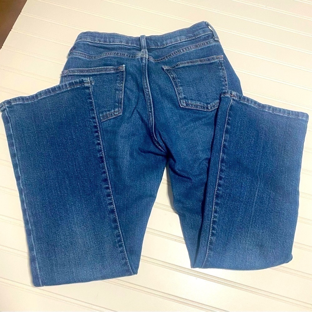 Old Navy High Rise Flare Built in Touch Adjustable Waist Jeans size 14 - Picture 7 of 11